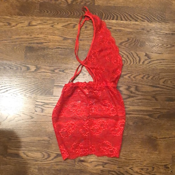 The Escante Collection Red Lace Nightdress Size XS-S - Picture 8 of 9